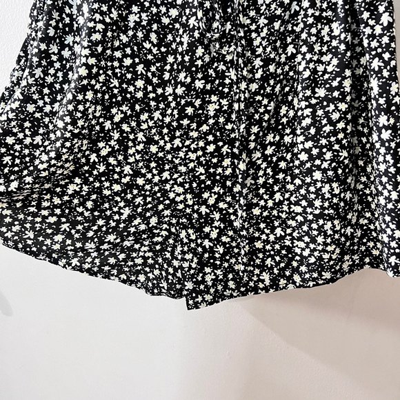 Madden Girl Floral Printed Sleeveless Romper Overall Black Size XXL - Picture 4 of 4